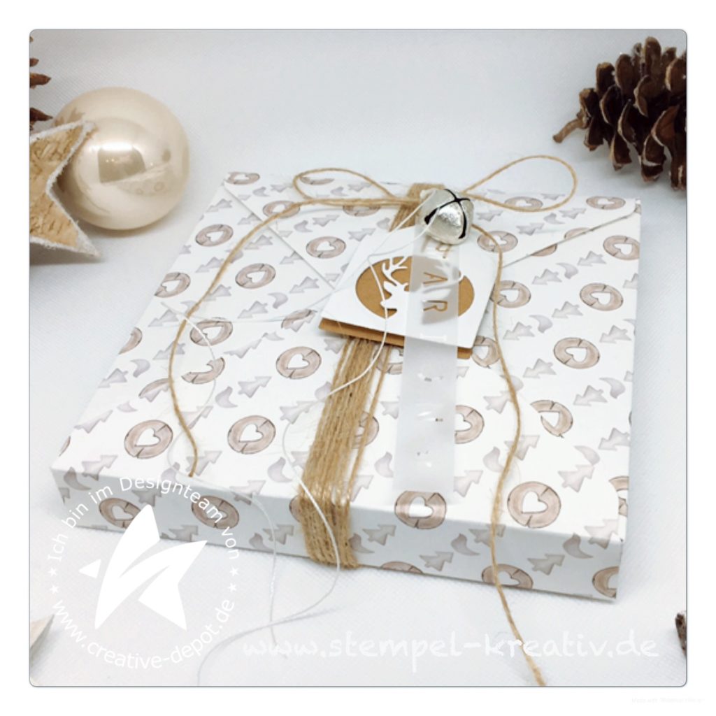 CD-Adventskalender weihnatliche Verpackung mit dem Envelope Punch Board